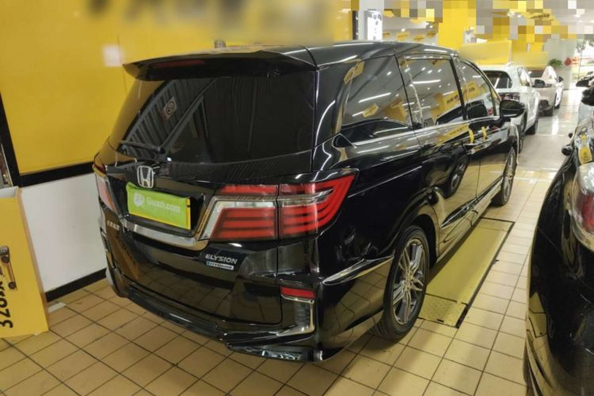 Used Honda Elysion 2019 2.0L Hybrid Luxury Edition Rear Right 45 Deg
