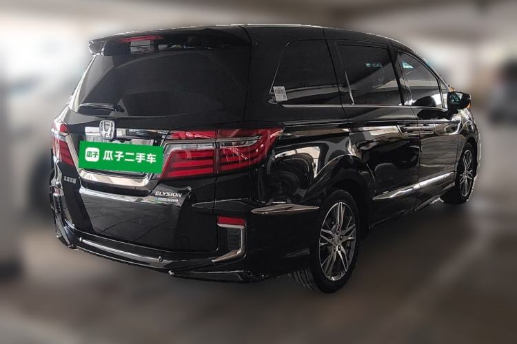 Used Honda Elysion 2019 2.0L Hybrid Supreme Edition Rear Right 45 Deg