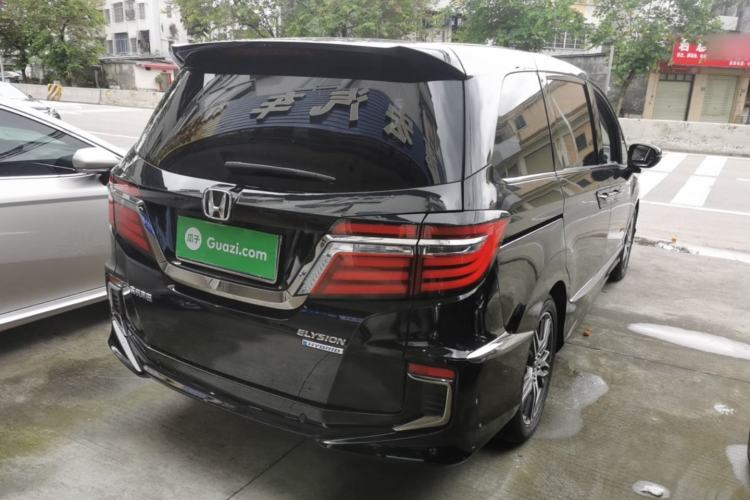 Used Honda Elysion 2019 2.0L Hybrid Luxury Edition Rear Right 45 Deg