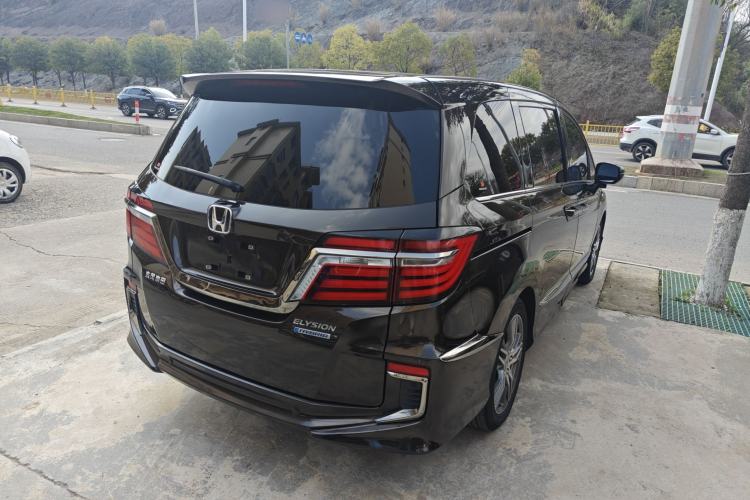 Used Honda Elysion 2019 2.0L Hybrid Luxury Edition Rear Right 45 Deg