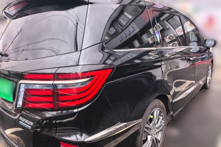 Used Honda Elysion 2019 2.0L Hybrid Luxury Edition Rear Right 45 Deg