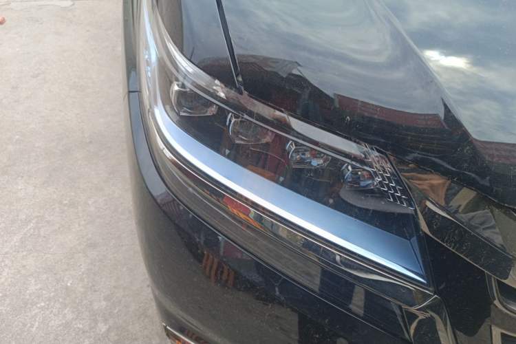 Used Honda Elysion 2019 2.0L Hybrid Comfort Edition Right Front Headlight
