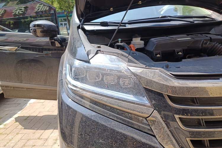 Used Honda Elysion 2019 2.0L Hybrid Luxury Edition Right Front Headlight