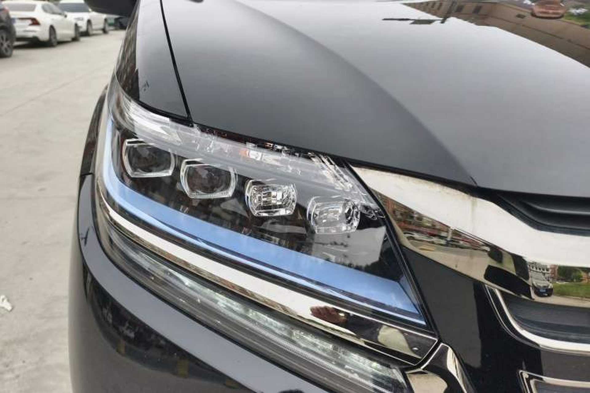 Used Honda Elysion 2019 2.0L Hybrid Luxury Edition Right Front Headlight