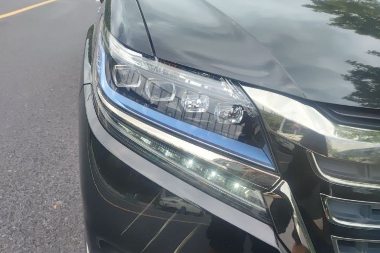 Used Honda Elysion 2019 2.0L Hybrid Luxury Edition Right Front Headlight