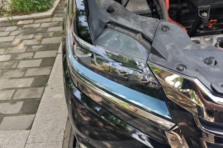 Used Honda Elysion 2019 2.0L Hybrid Luxury Edition Right Front Headlight