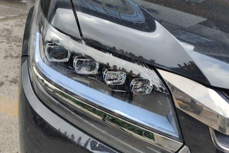 Used Honda Elysion 2019 2.0L Hybrid Luxury Edition Right Front Headlight