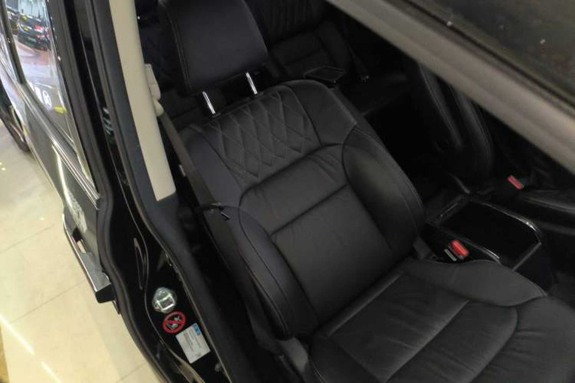 Used Honda Elysion 2019 2.0L Hybrid Luxury Edition Right Front Seat