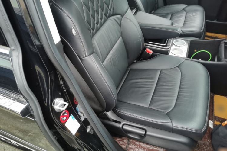 Used Honda Elysion 2019 2.0L Hybrid Luxury Edition Right Front Seat