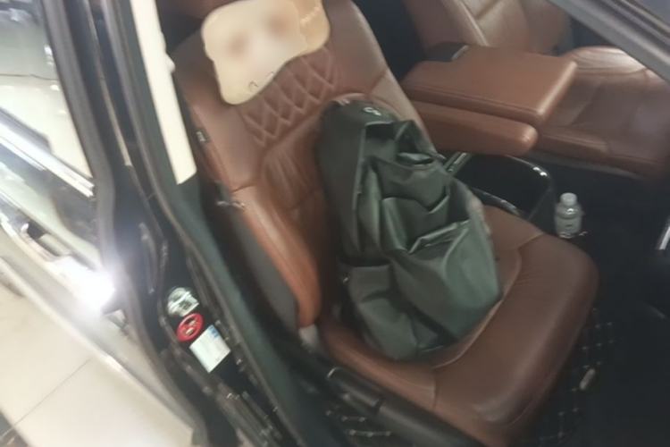 Used Honda Elysion 2019 2.0L Hybrid Supreme Edition Right Front Seat