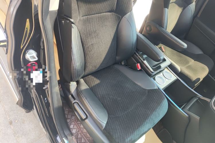 Used Honda Elysion 2019 2.0L Hybrid Comfort Edition Right Front Seat