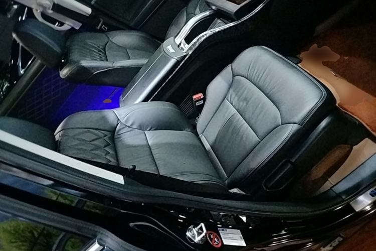 Used Honda Elysion 2019 2.0L Hybrid Luxury Edition Right Front Seat