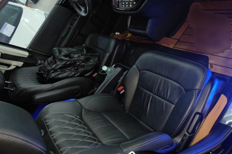 Used Honda Elysion 2019 2.0L Hybrid Luxury Edition Right Front Seat