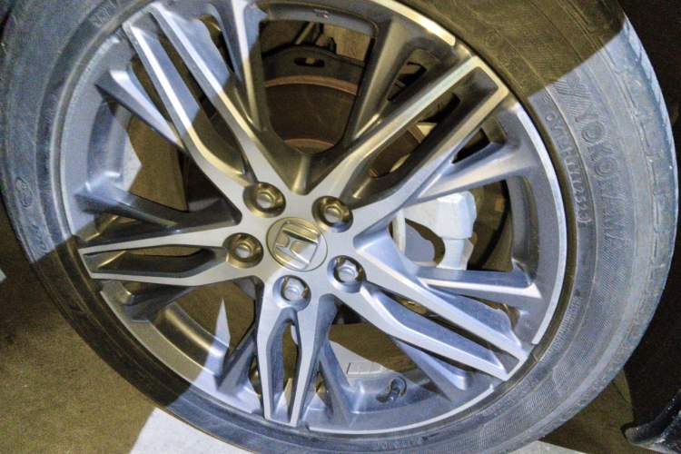 Used Honda Elysion 2019 2.0L Hybrid Luxury Edition Right Front Wheel Hub