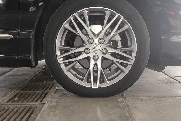 Used Honda Elysion 2019 2.0L Hybrid Supreme Edition Right Front Wheel Hub