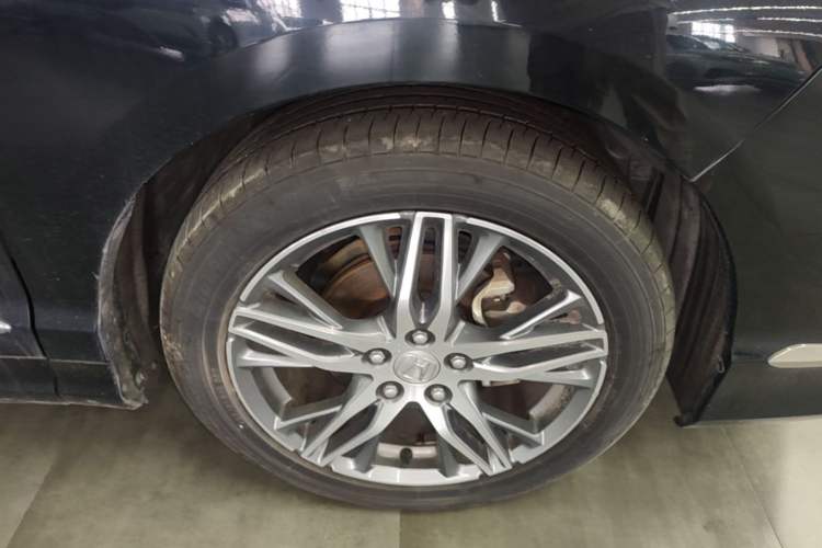 Used Honda Elysion 2019 2.0L Hybrid Supreme Edition Right Front Wheel Hub