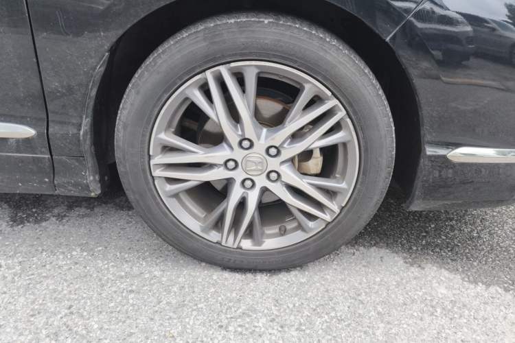 Used Honda Elysion 2019 2.0L Hybrid Supreme Edition Right Front Wheel Hub