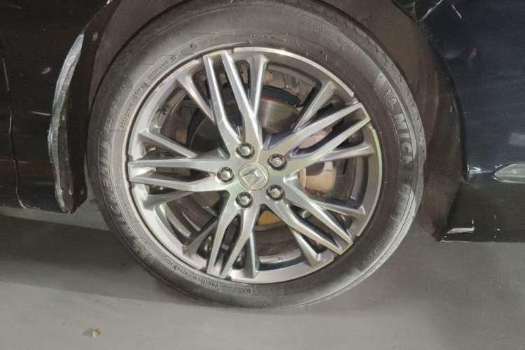 Used Honda Elysion 2019 2.0L Hybrid Luxury Edition Right Front Wheel Hub