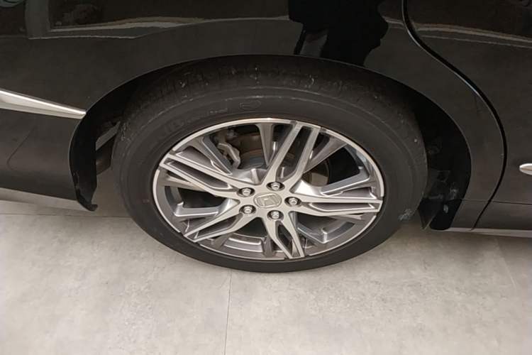 Used Honda Elysion 2019 2.0L Hybrid Comfort Edition Right Rear Wheel Hub