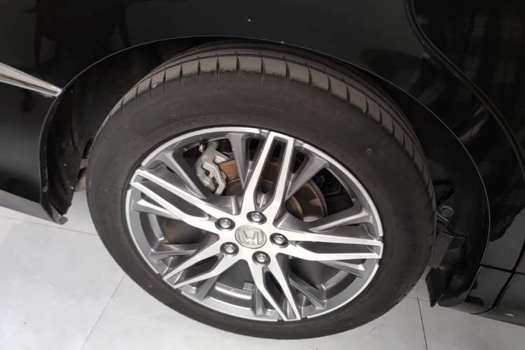 Used Honda Elysion 2019 2.0L Hybrid Luxury Edition Right Rear Wheel Hub