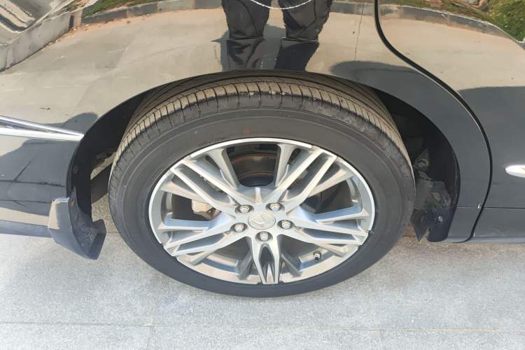 Used Honda Elysion 2019 2.0L Hybrid Comfort Edition Right Rear Wheel Hub