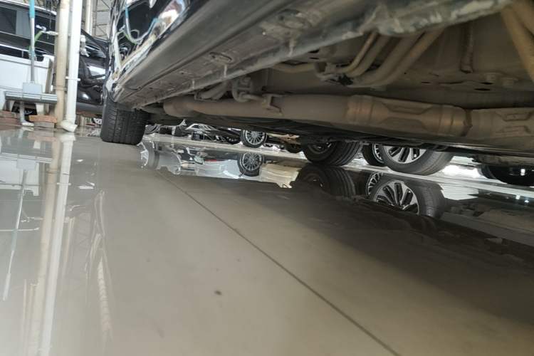 Used Honda Elysion 2019 2.0L Hybrid Luxury Edition Right Side Sill