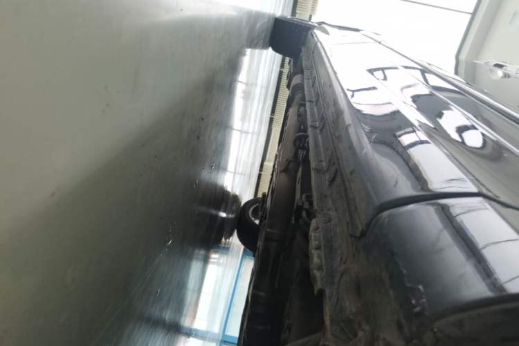 Used Honda Elysion 2019 2.0L Hybrid Luxury Edition Right Side Sill