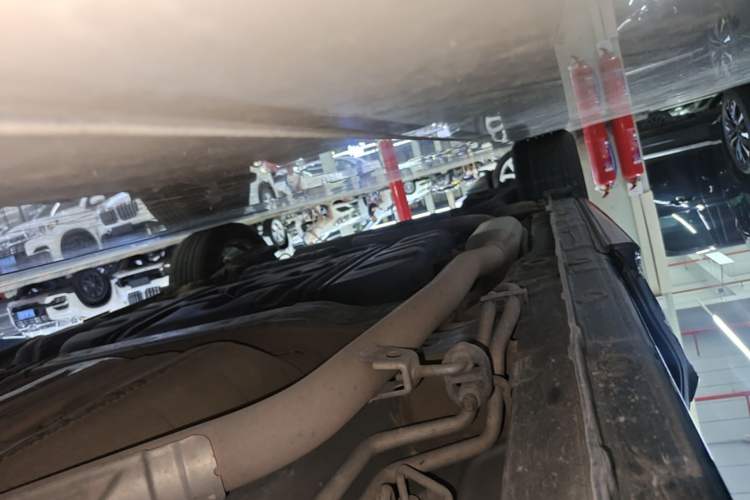 Used Honda Elysion 2019 2.0L Hybrid Luxury Edition Right Side Sill