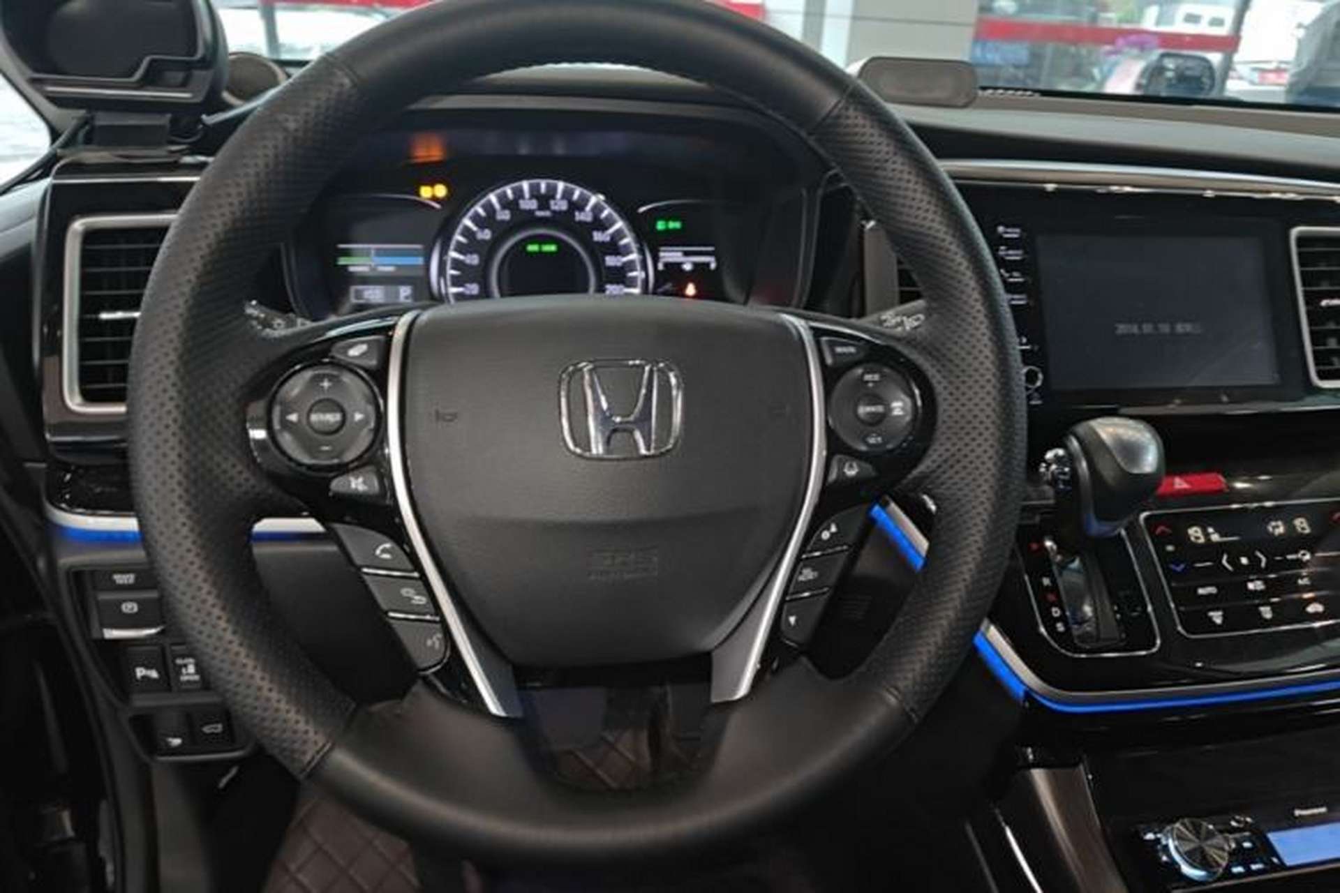 Used Honda Elysion 2019 2.0L Hybrid Luxury Edition Steering Wheel