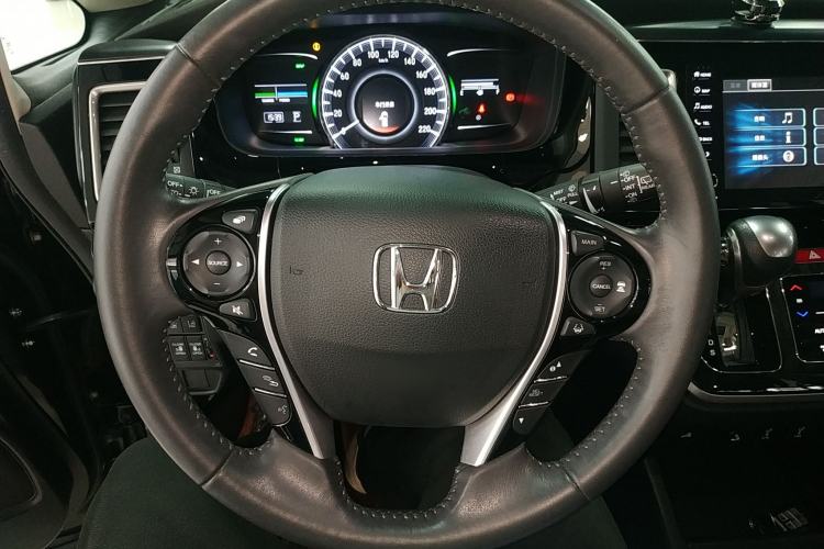 Used Honda Elysion 2019 2.0L Hybrid Supreme Edition Steering Wheel