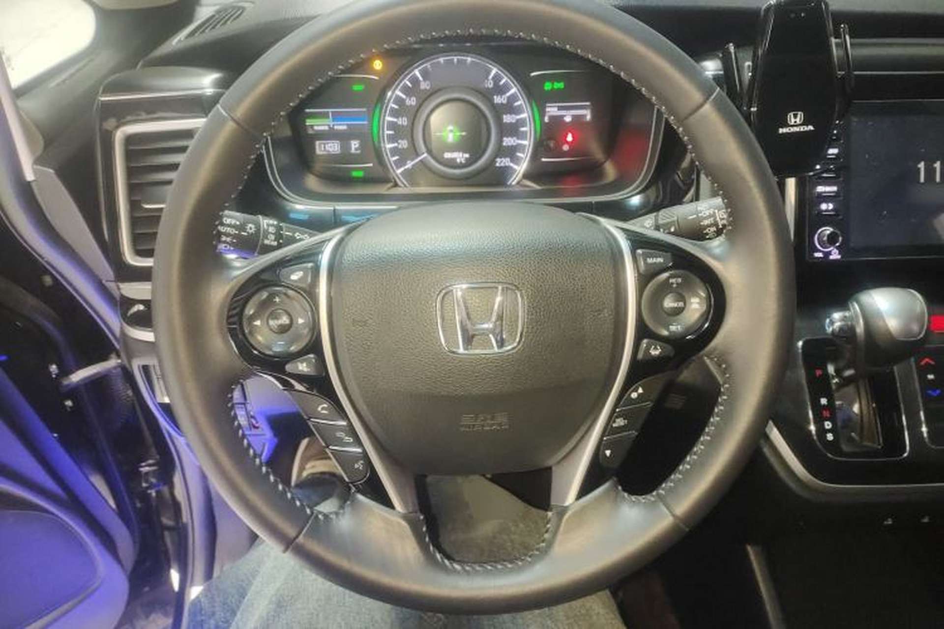 Used Honda Elysion 2019 2.0L Hybrid Comfort Edition Steering Wheel