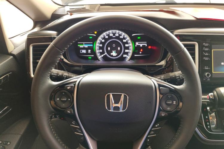 Used Honda Elysion 2019 2.0L Hybrid Luxury Edition Steering Wheel