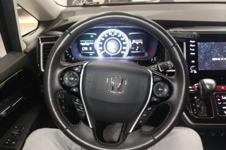 Used Honda Elysion 2019 2.0L Hybrid Luxury Edition Steering Wheel