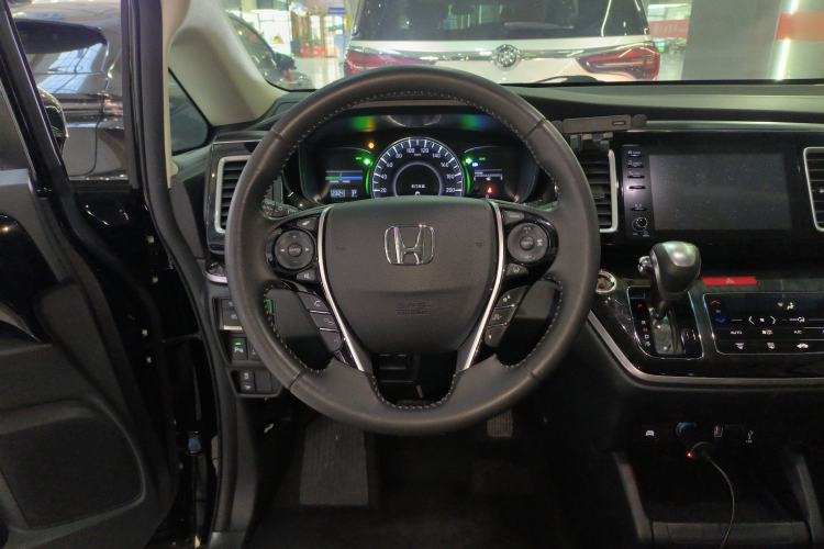 Used Honda Elysion 2019 2.0L Hybrid Luxury Edition Steering Wheel