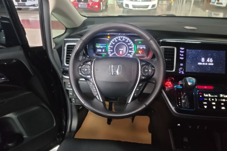 Used Honda Elysion 2019 2.0L Hybrid Luxury Edition Steering Wheel