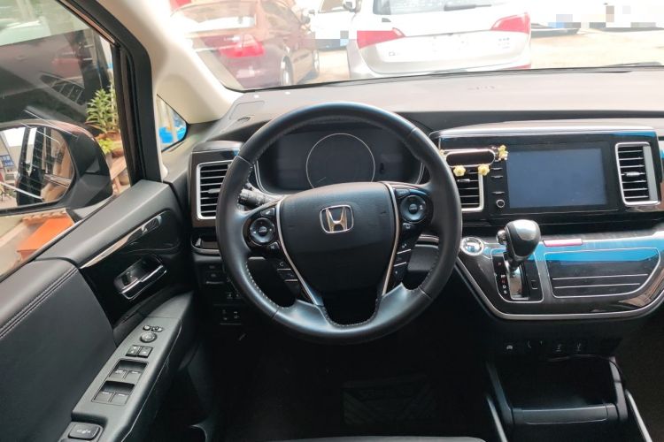 Used Honda Elysion 2019 2.0L Hybrid Luxury Edition Steering Wheel