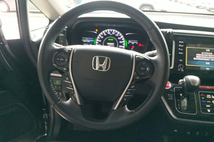 Used Honda Elysion 2019 2.0L Hybrid Luxury Edition Steering Wheel