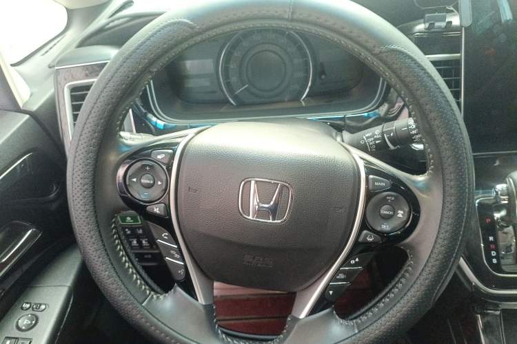Used Honda Elysion 2019 2.0L Hybrid Luxury Edition Steering Wheel