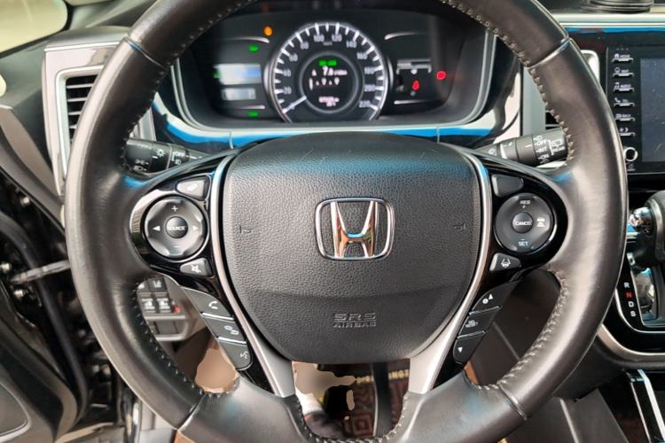 Used Honda Elysion 2019 2.0L Hybrid Supreme Edition Steering Wheel