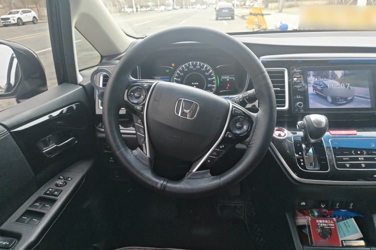 Used Honda Elysion 2019 2.0L Hybrid Luxury Edition Steering Wheel
