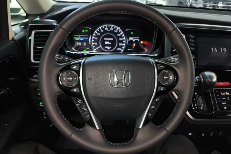Used Honda Elysion 2019 2.0L Hybrid Luxury Edition Steering Wheel