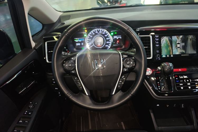 Used Honda Elysion 2019 2.0L Hybrid Luxury Edition Steering Wheel