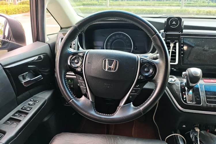 Used Honda Elysion 2019 2.0L Hybrid Luxury Edition Steering Wheel