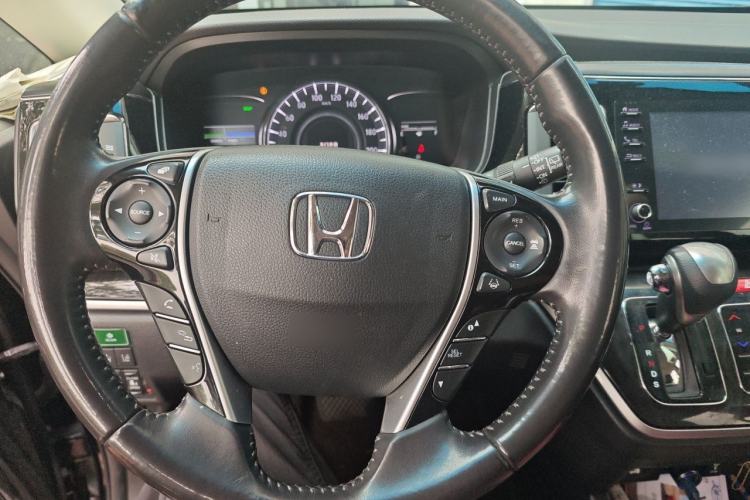 Used Honda Elysion 2019 2.0L Hybrid Luxury Edition Steering Wheel