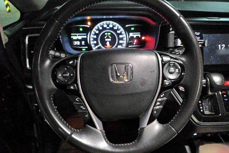 Used Honda Elysion 2019 2.0L Hybrid Luxury Edition Steering Wheel