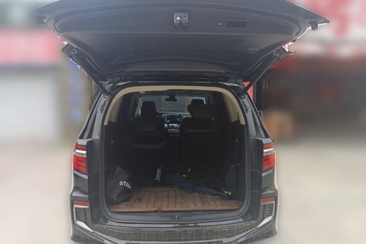 Used Honda Elysion 2019 2.0L Hybrid Comfort Edition Trunk
