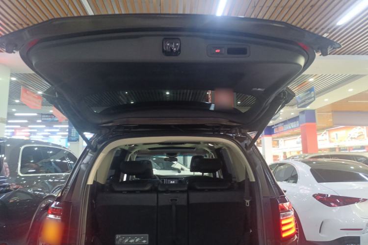 Used Honda Elysion 2019 2.0L Hybrid Supreme Edition Trunk