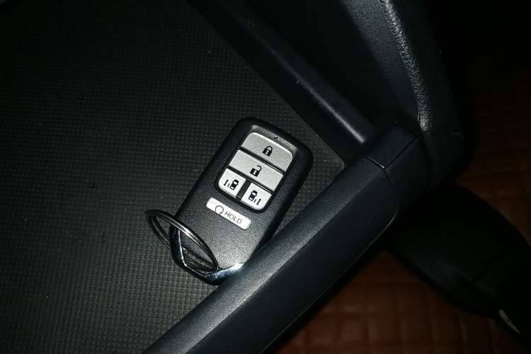 Used Honda Elysion 2019 2.0L Hybrid Supreme Edition Vehicle Key