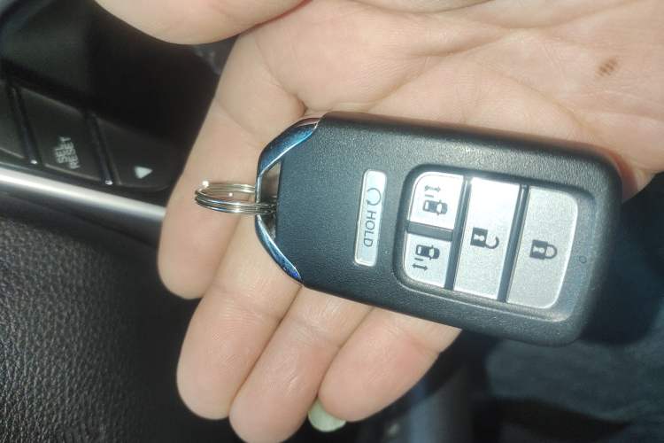 Used Honda Elysion 2019 2.0L Hybrid Comfort Edition Vehicle Key
