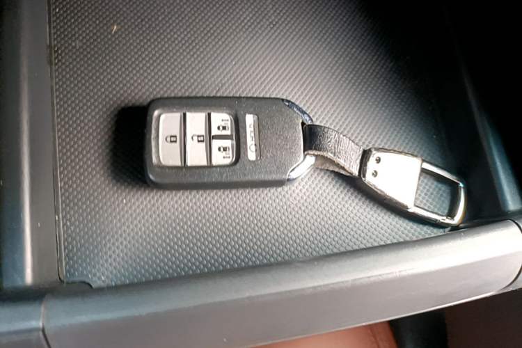 Used Honda Elysion 2019 2.0L Hybrid Supreme Edition Vehicle Key